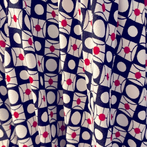 George three-quarter sleeve wrap, dress, black, red and white - Picture 4 of 6